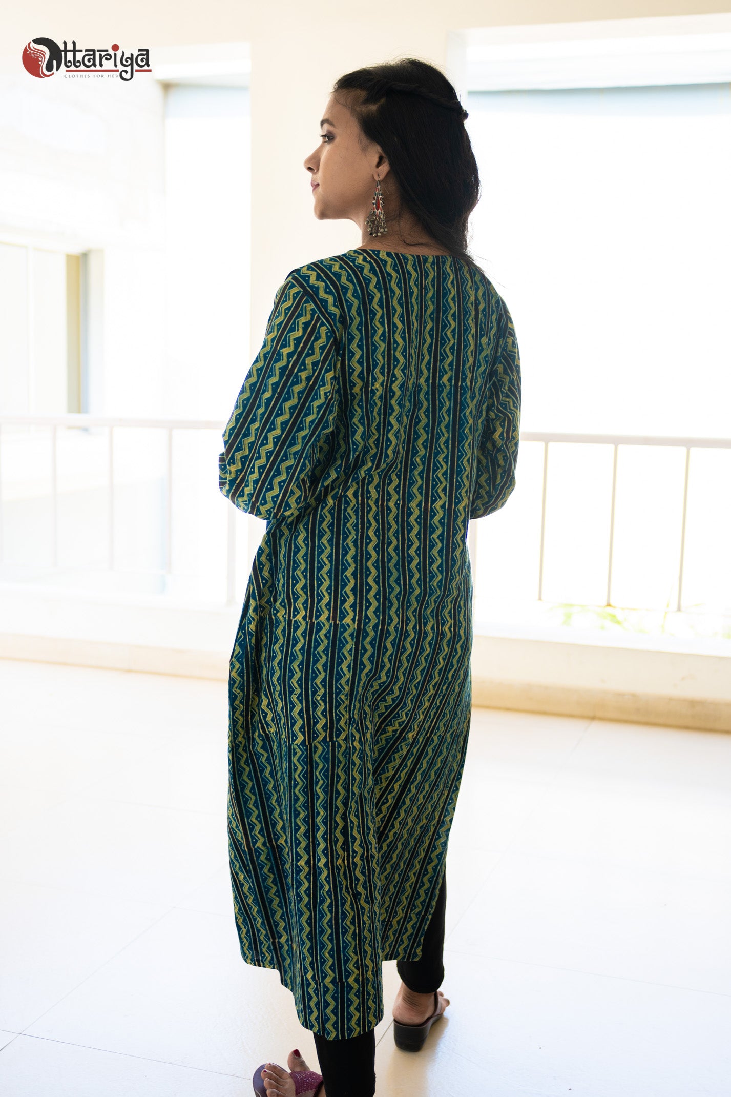 Organic Khadi Bliss Ajrakh Cotton Kurti - Uttariya