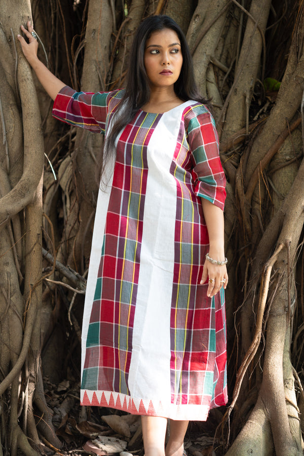 Paar Gamcha Weave Panelled Midi Dress