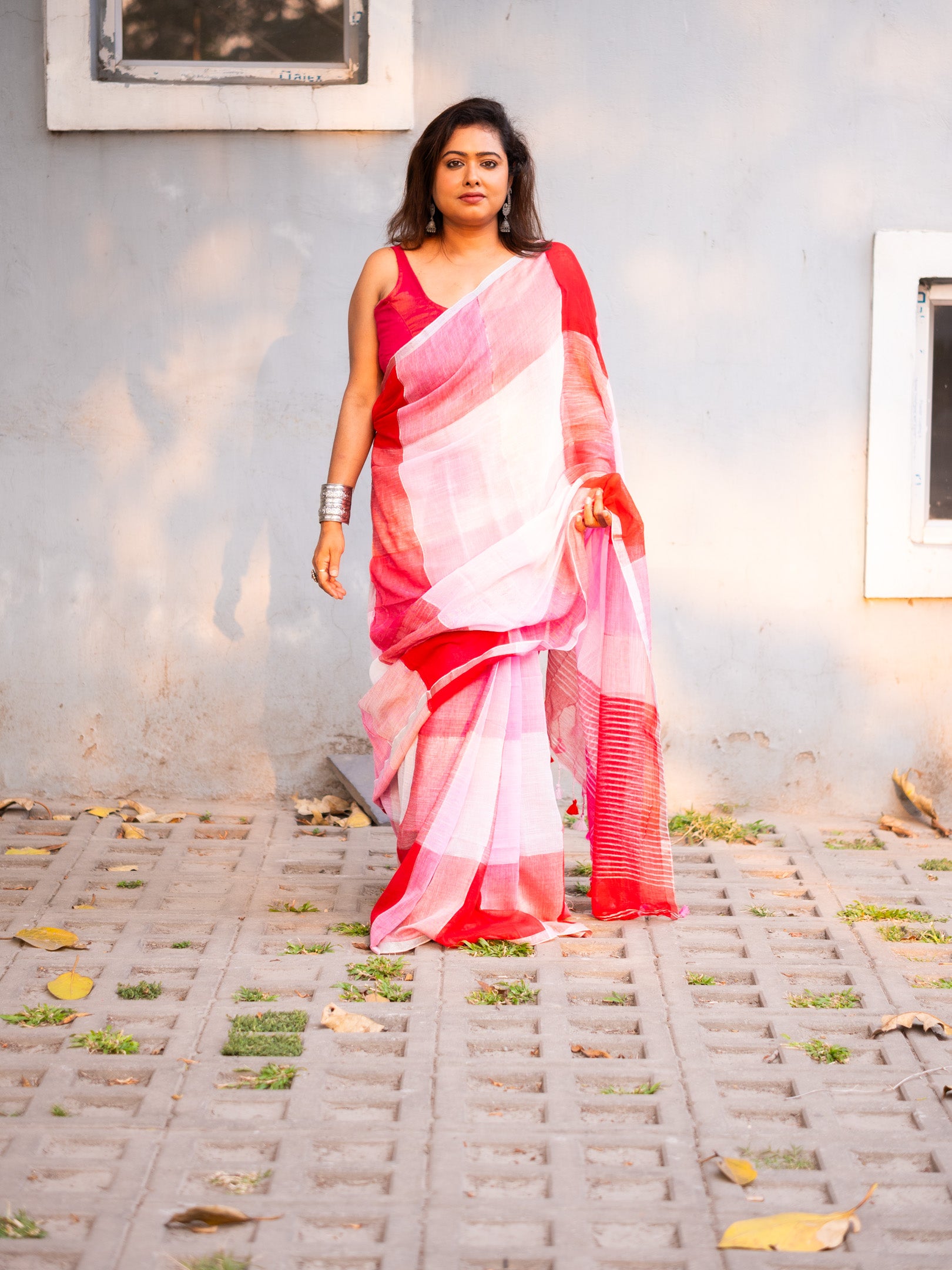 Golapi Linen Saree