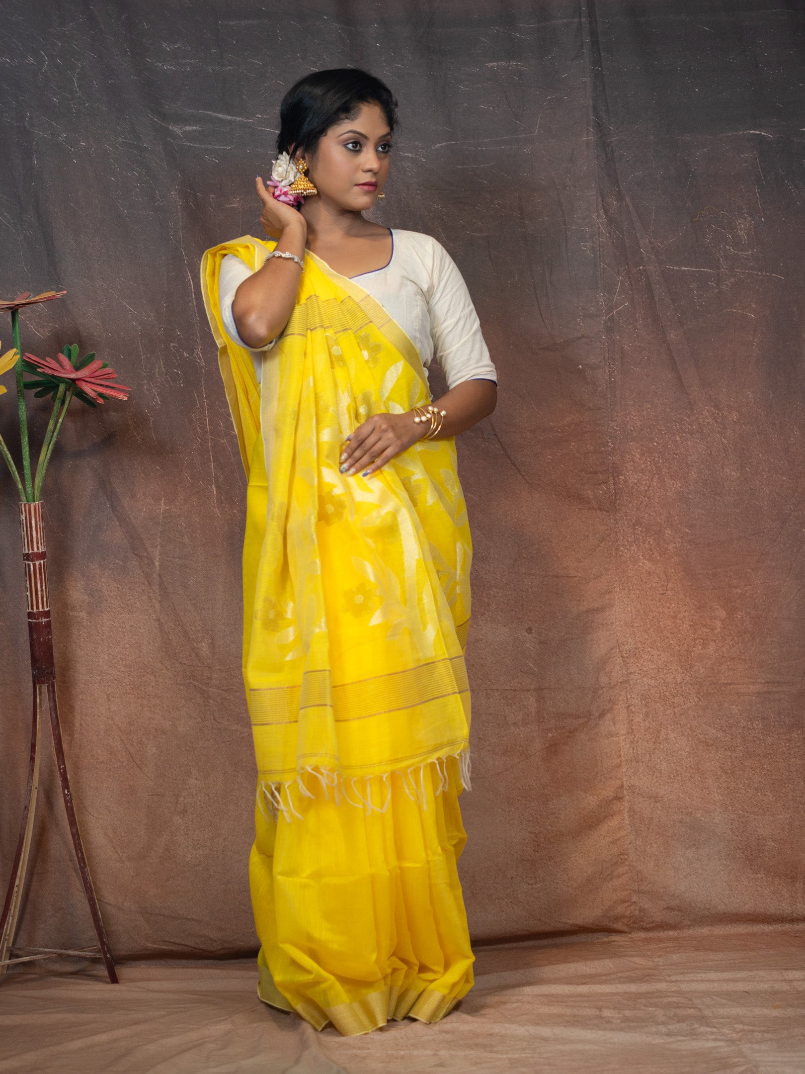 Yellow gold Saree