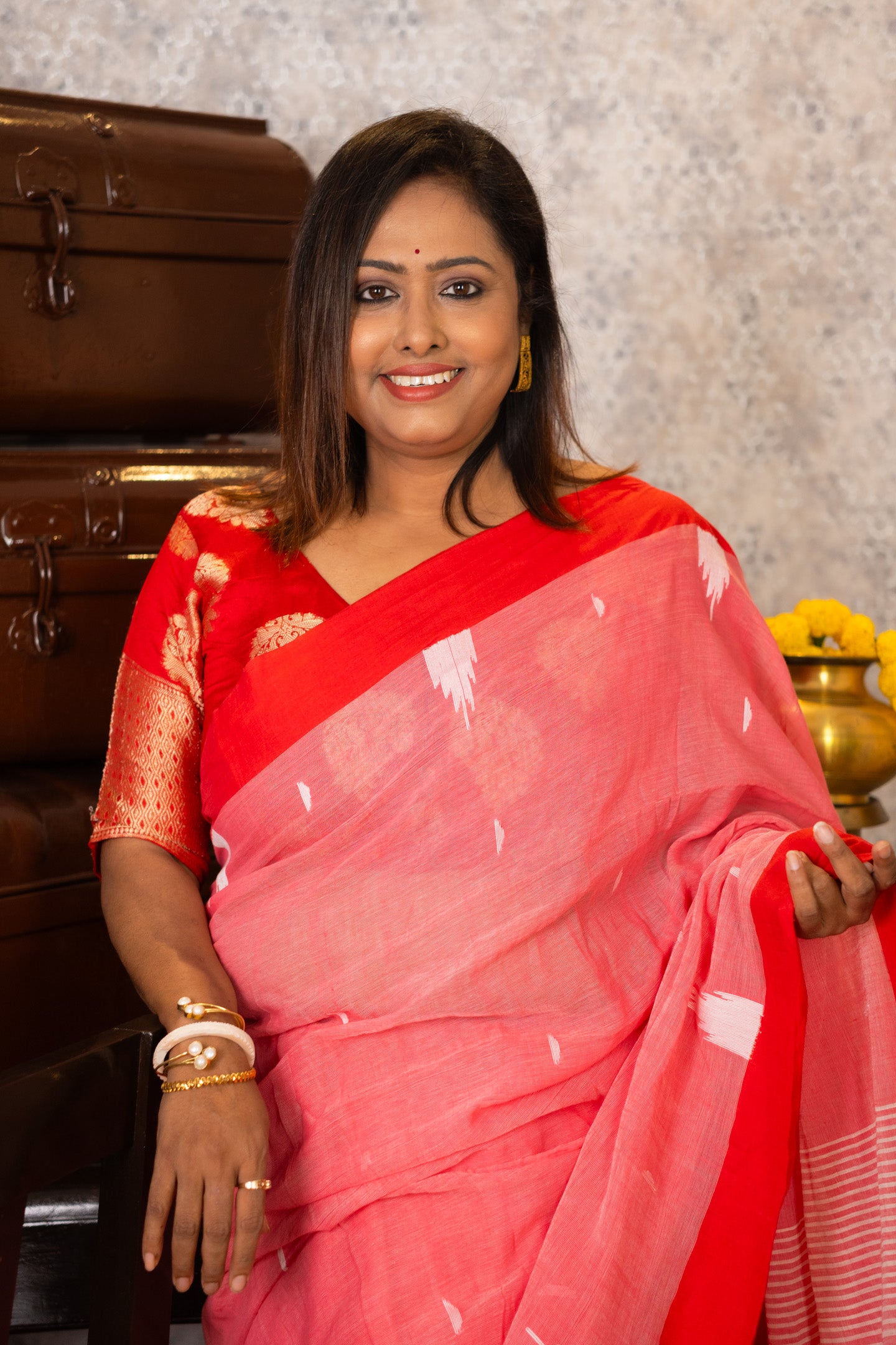 Arajita – Red & White Bengal Cotton Saree