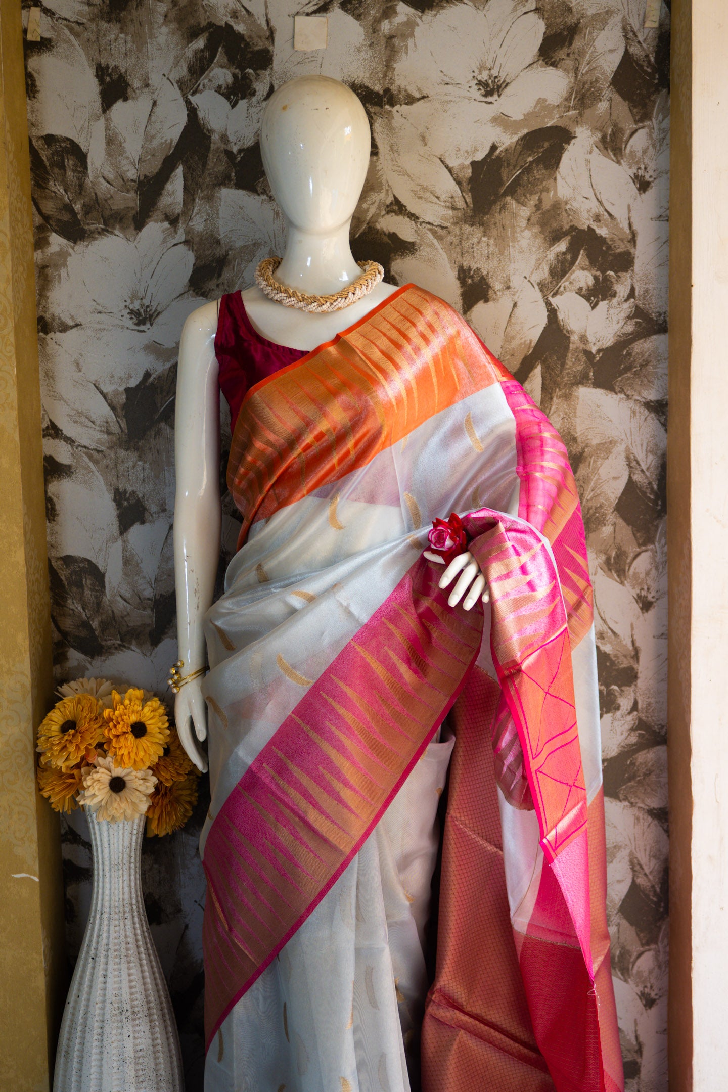 Chandi Sitara Saree