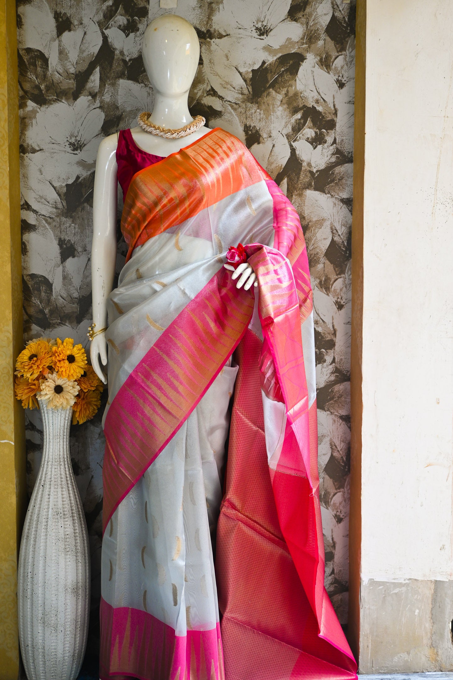 Chandi Sitara Saree
