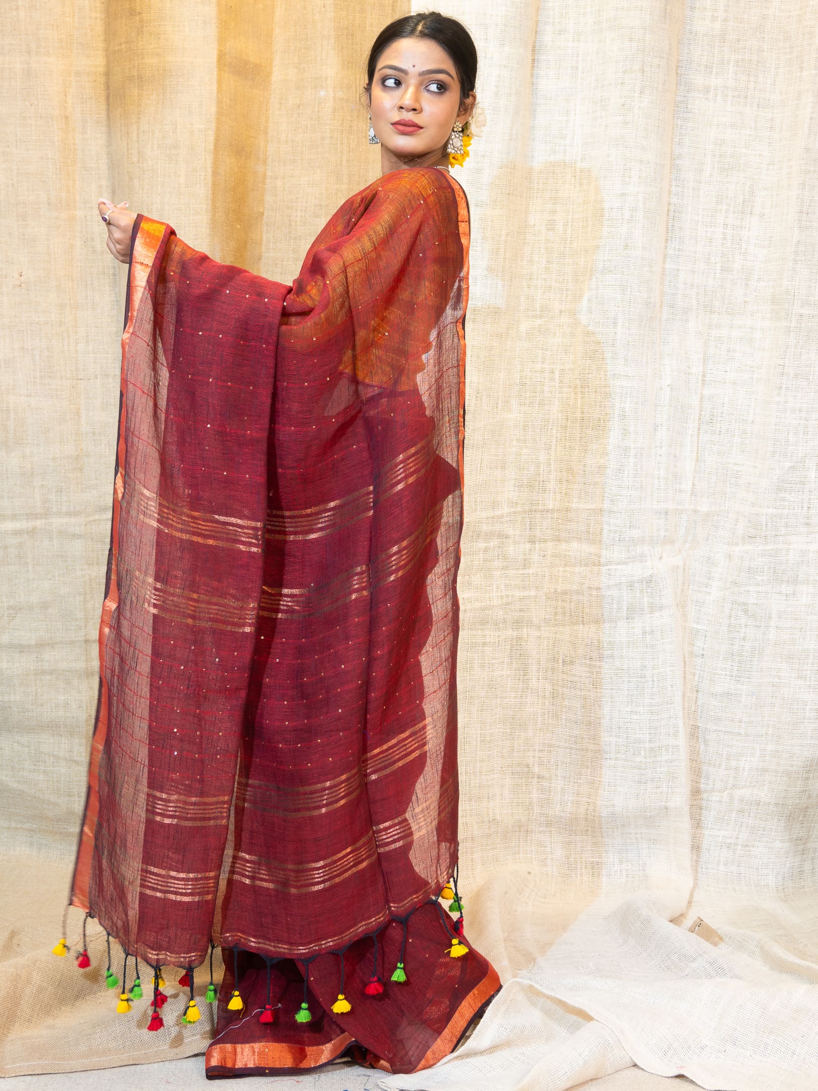 Woven Design Pure Linen Saree