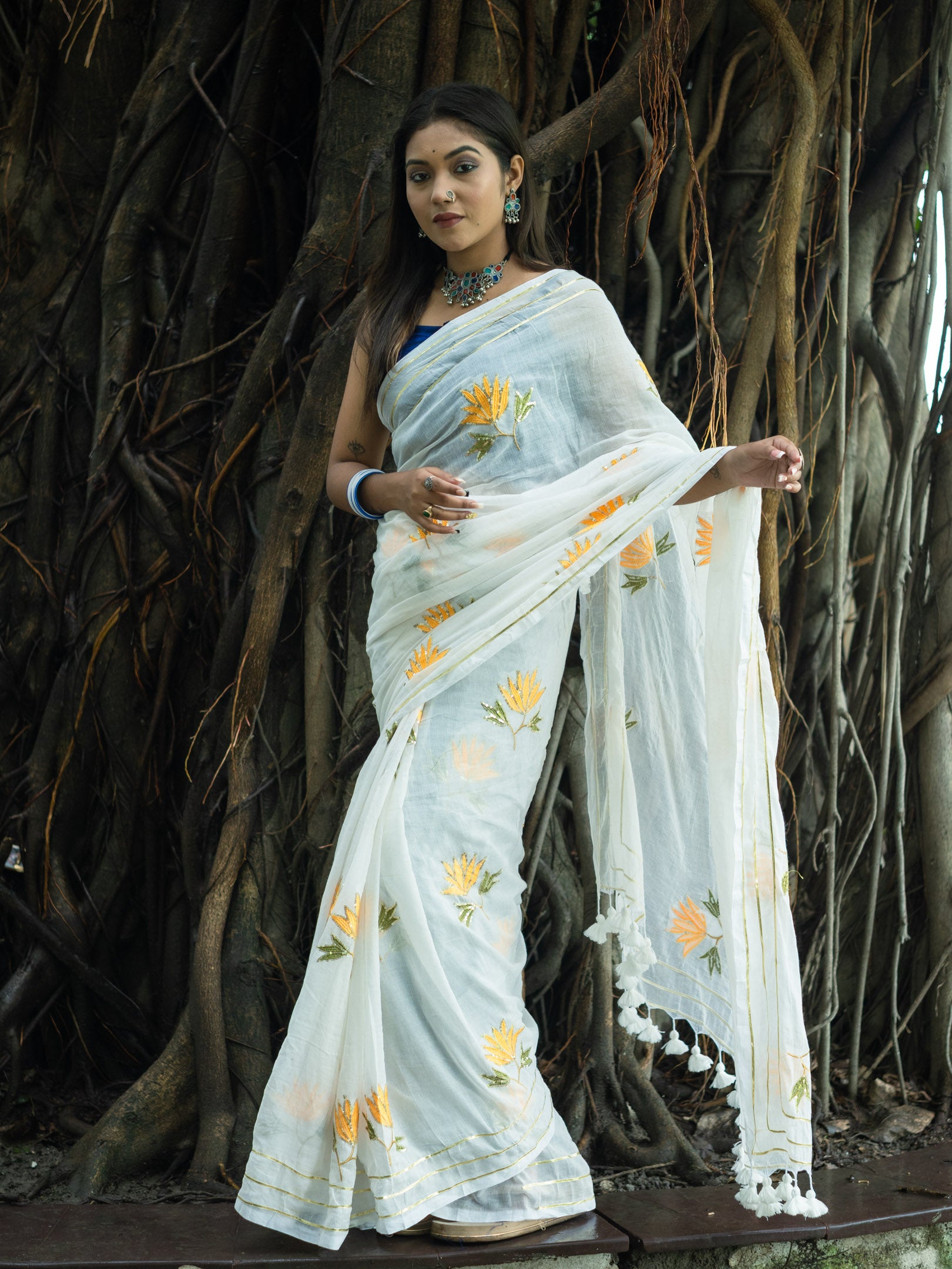 White Handloom Cotton Saree with Floral Embroidery