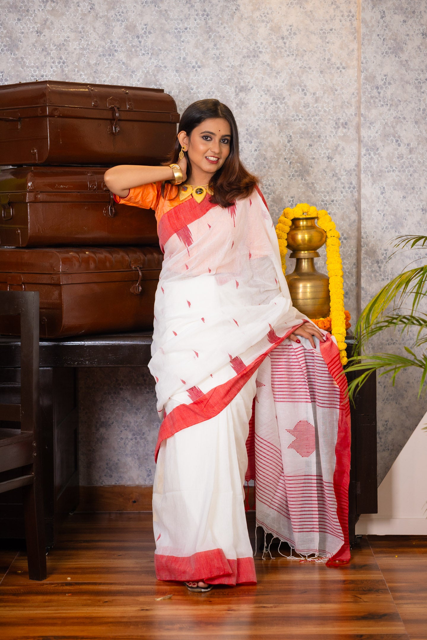 Aparajita – Red & White Bengal Cotton Saree
