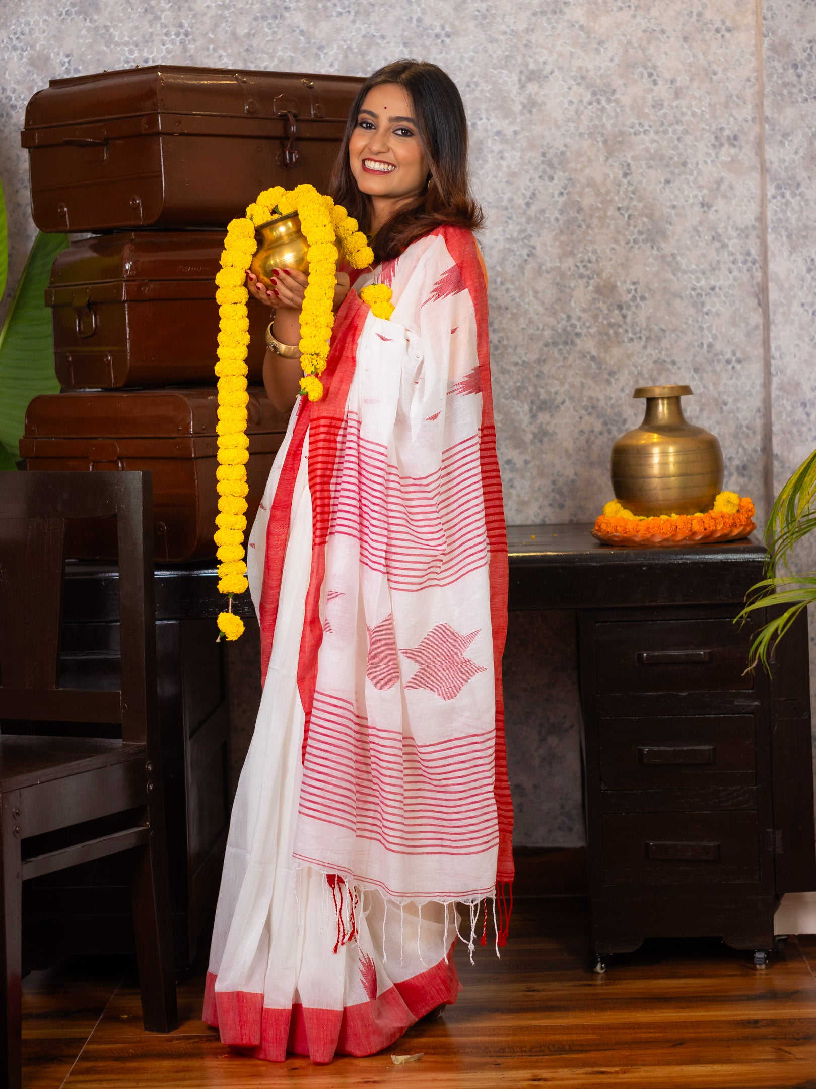 Aparajita – Red & White Bengal Cotton Saree
