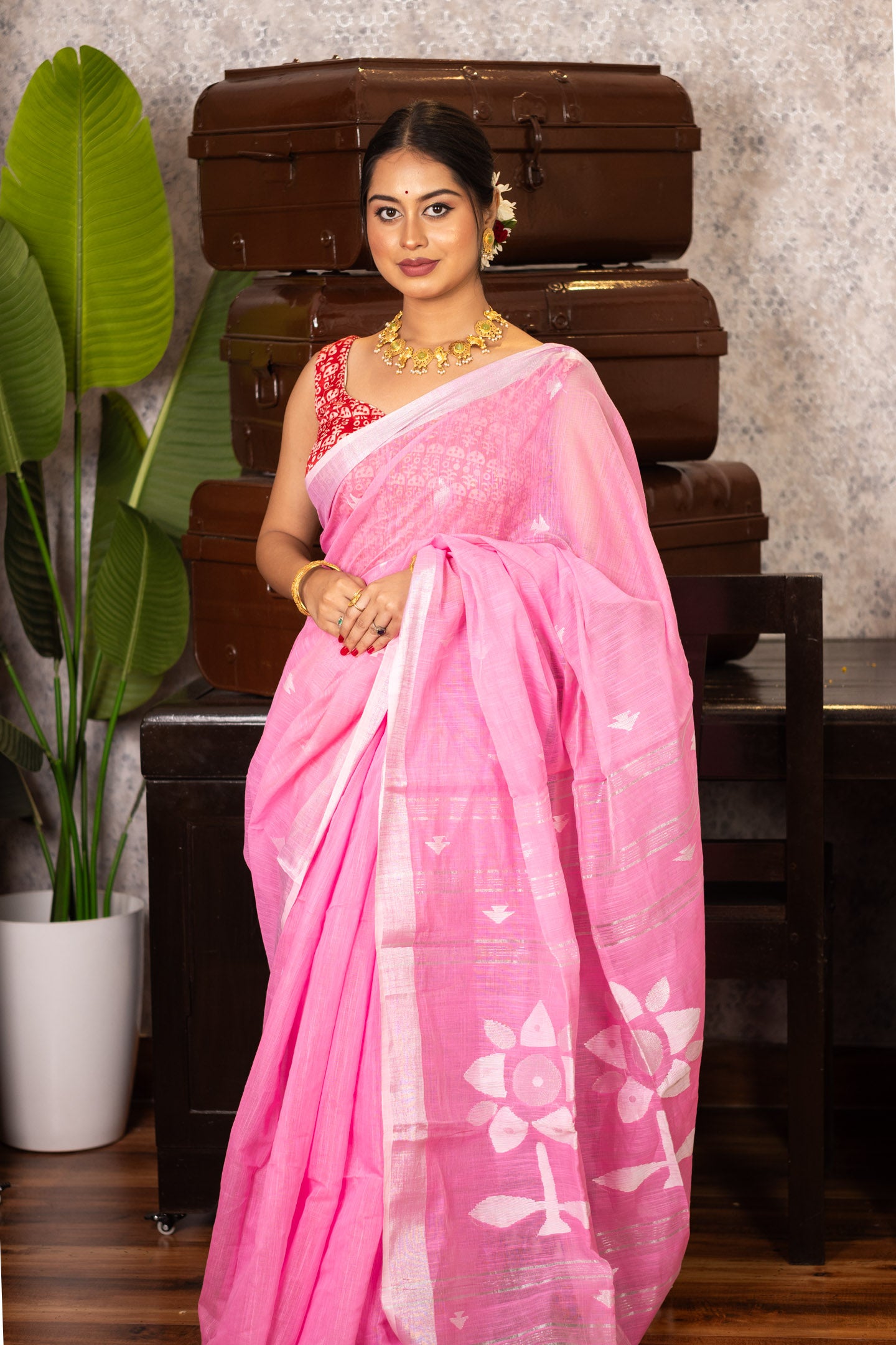 Gulaboo saree