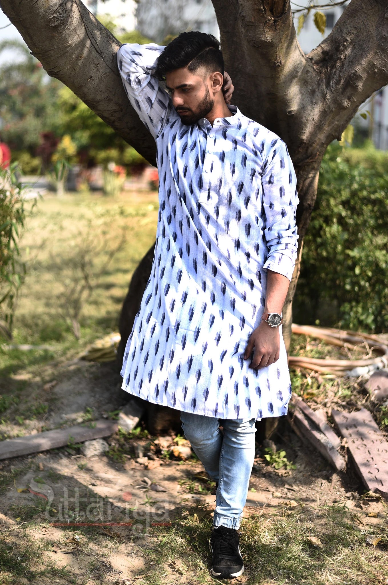 Handloom White Kurtas For Men - Uttariya