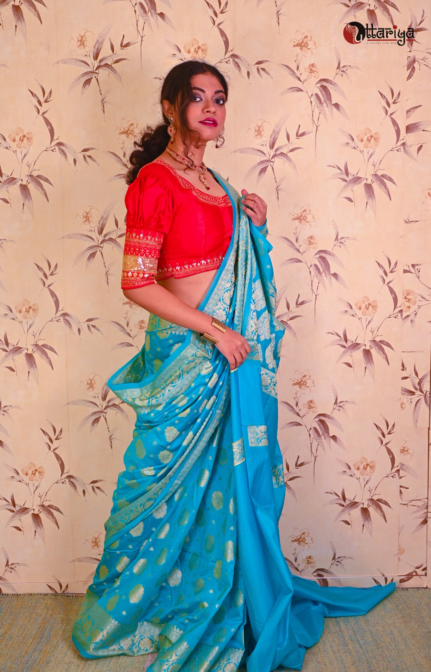 Sky the Limit Banarasi Saree - Uttariya