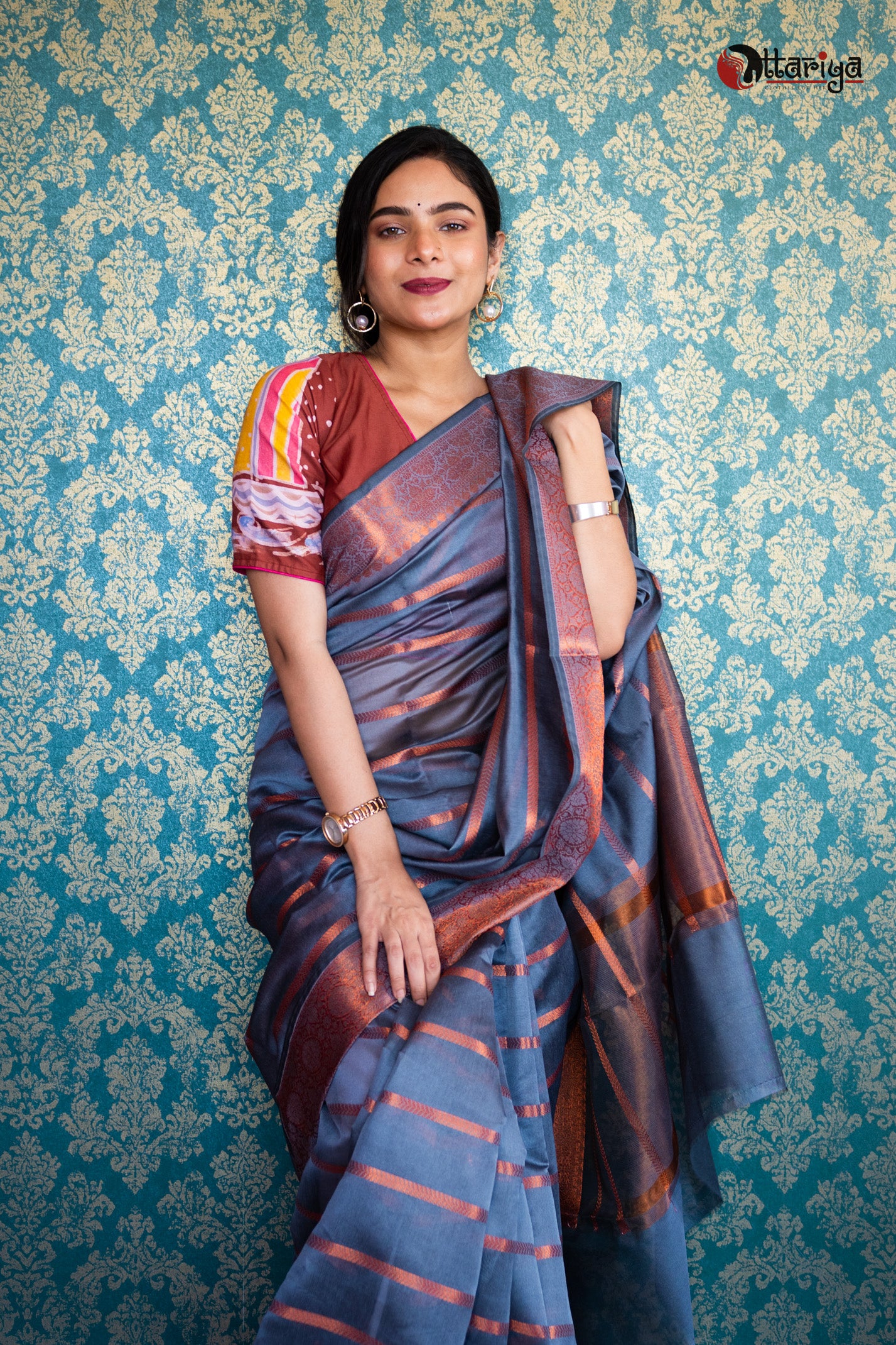 Pitch gray Banaras Silk Saree - Uttariya