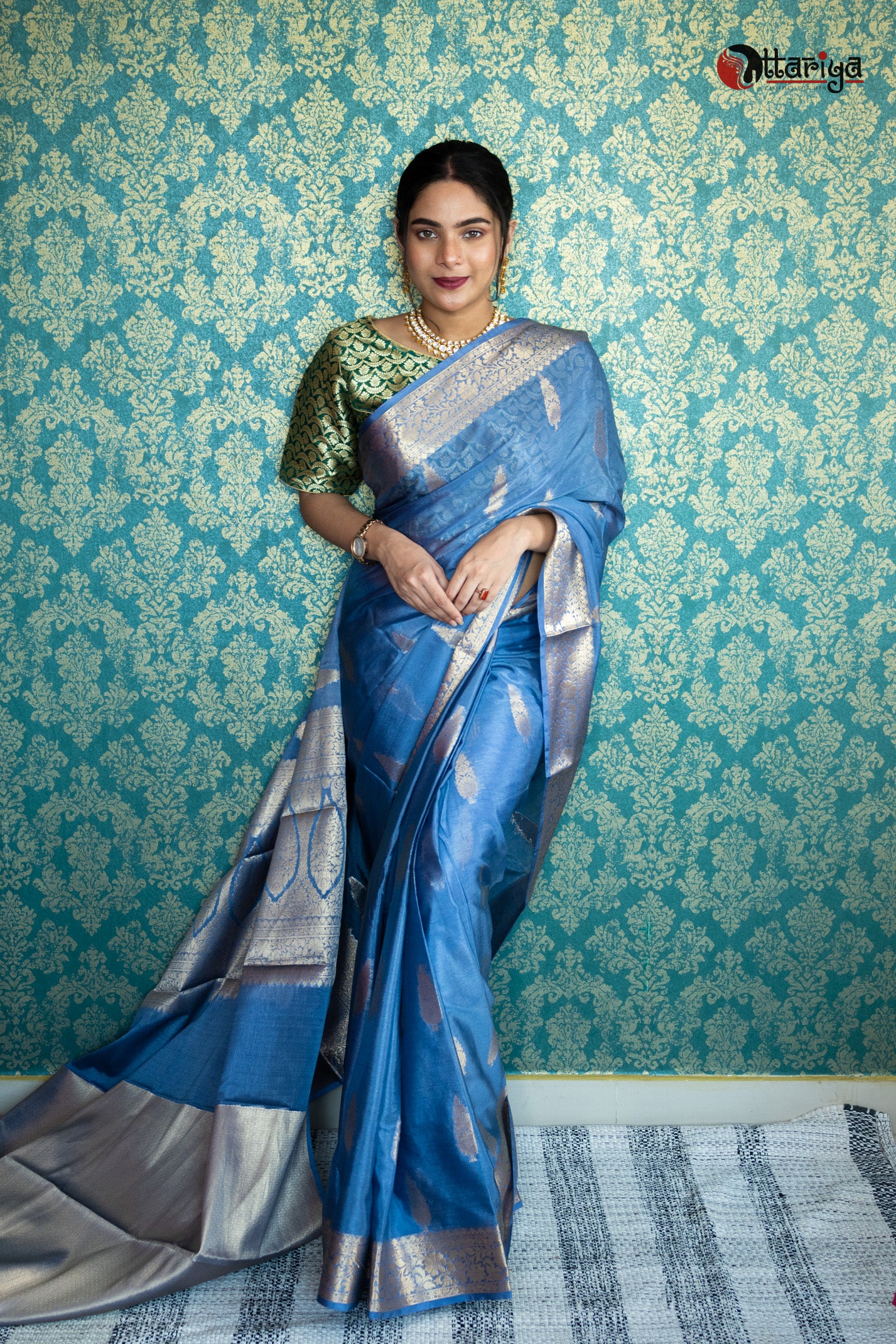 Gray Blue Banaras Silk Saree - Uttariya