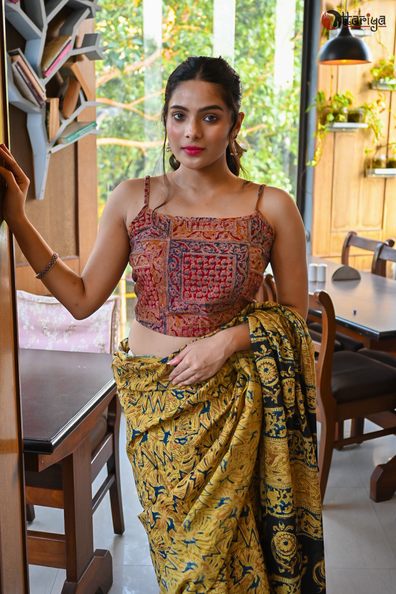 Rotten leaf blouse - Uttariya