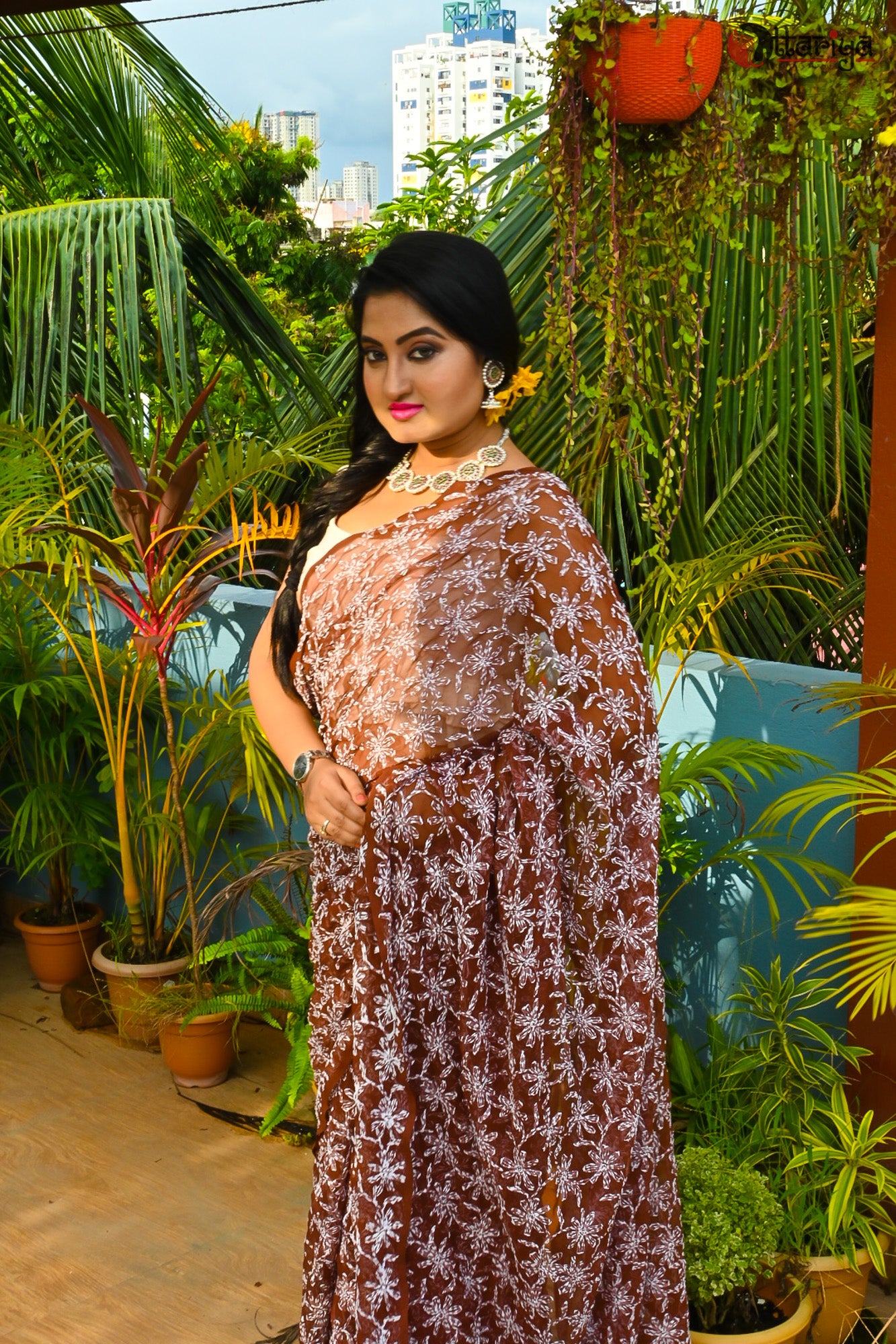 Chocolate Chikan Saree - Uttariya