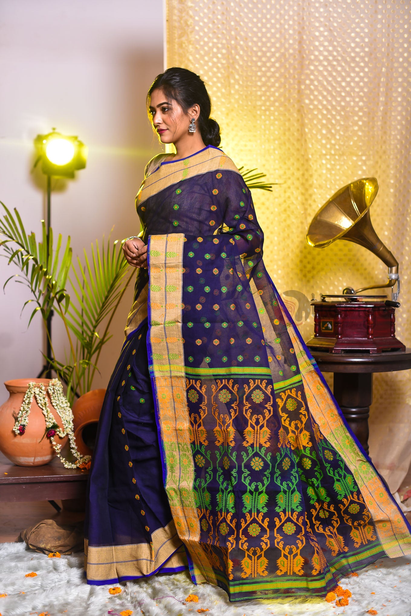 Mid Night Blue Jamdani Saree - Uttariya