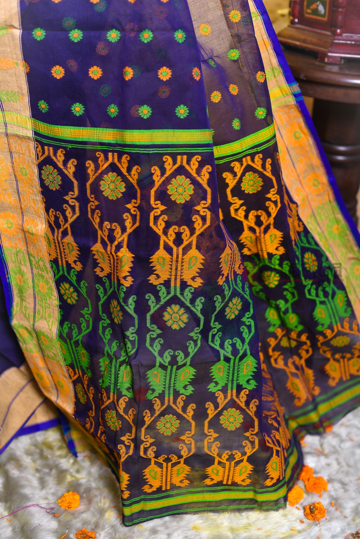 Mid Night Blue Jamdani Saree - Uttariya