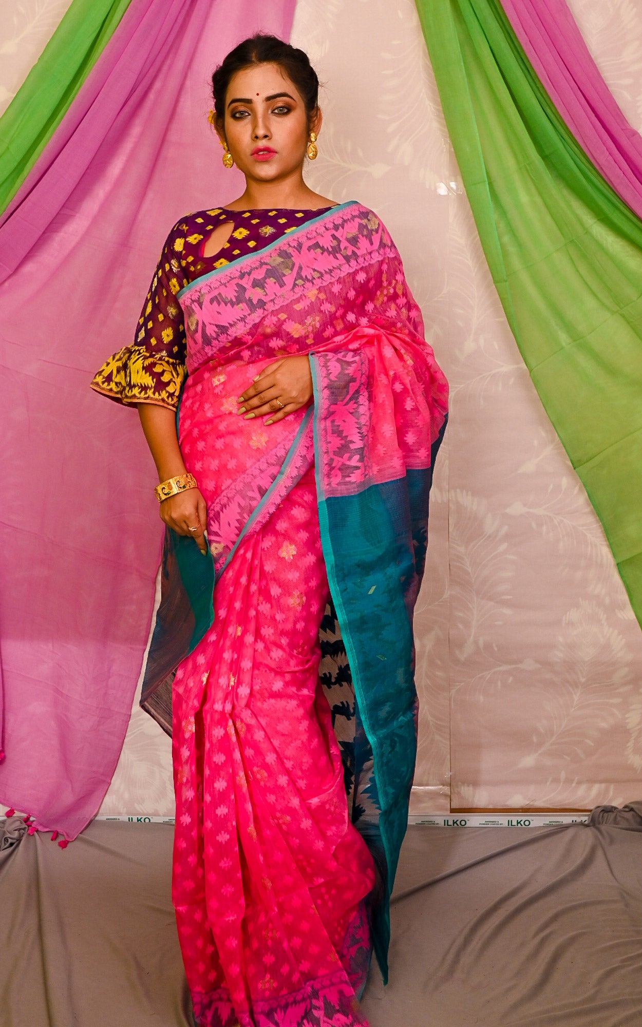 Shocking pink Maslin Jamdani Bangladeshi Saree - Uttariya