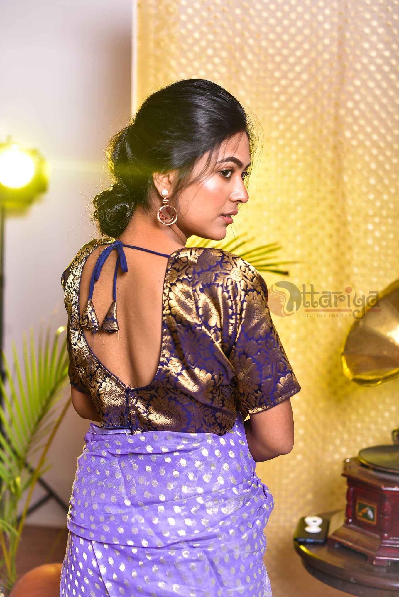 Blue Blouse - Uttariya