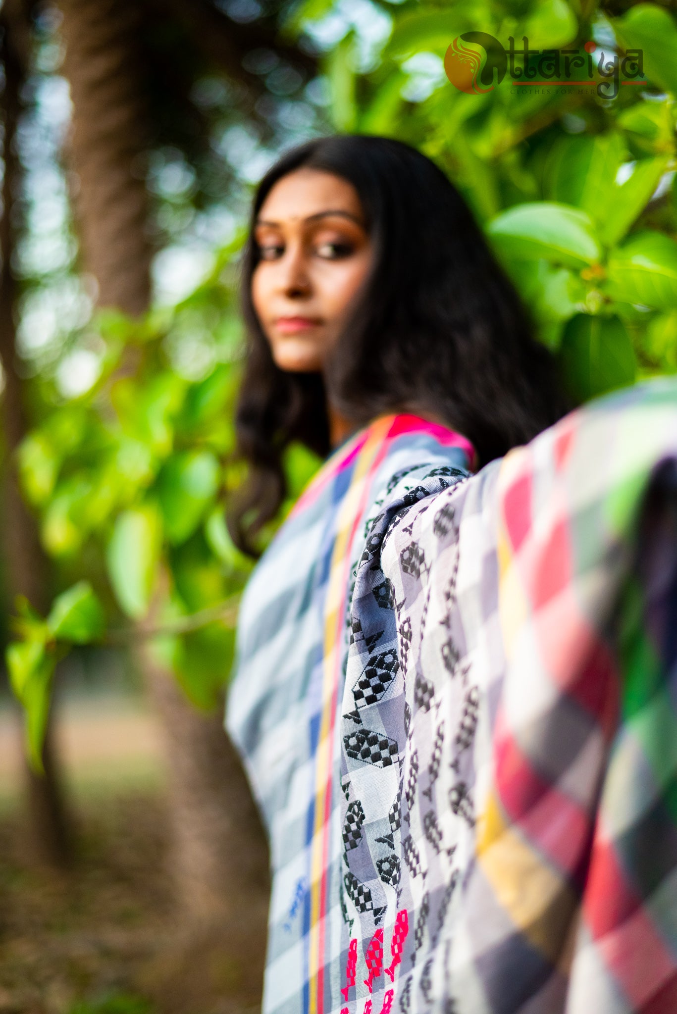 Mixed Color Bhuj Handloom Saree - Uttariya