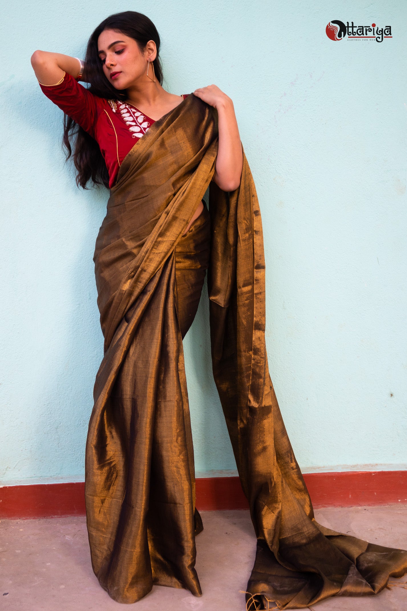 Bronze Makhmal Saree - Uttariya