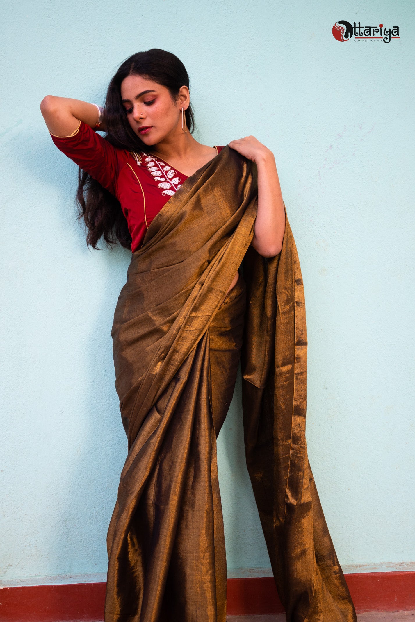 Bronze Makhmal Saree - Uttariya