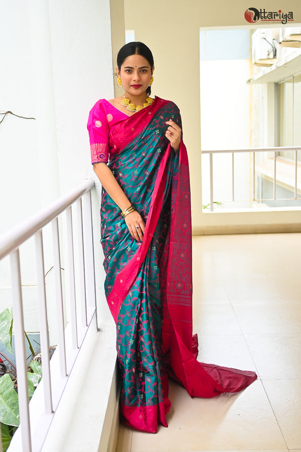 Green Rajsahi Silk Saree - Uttariya