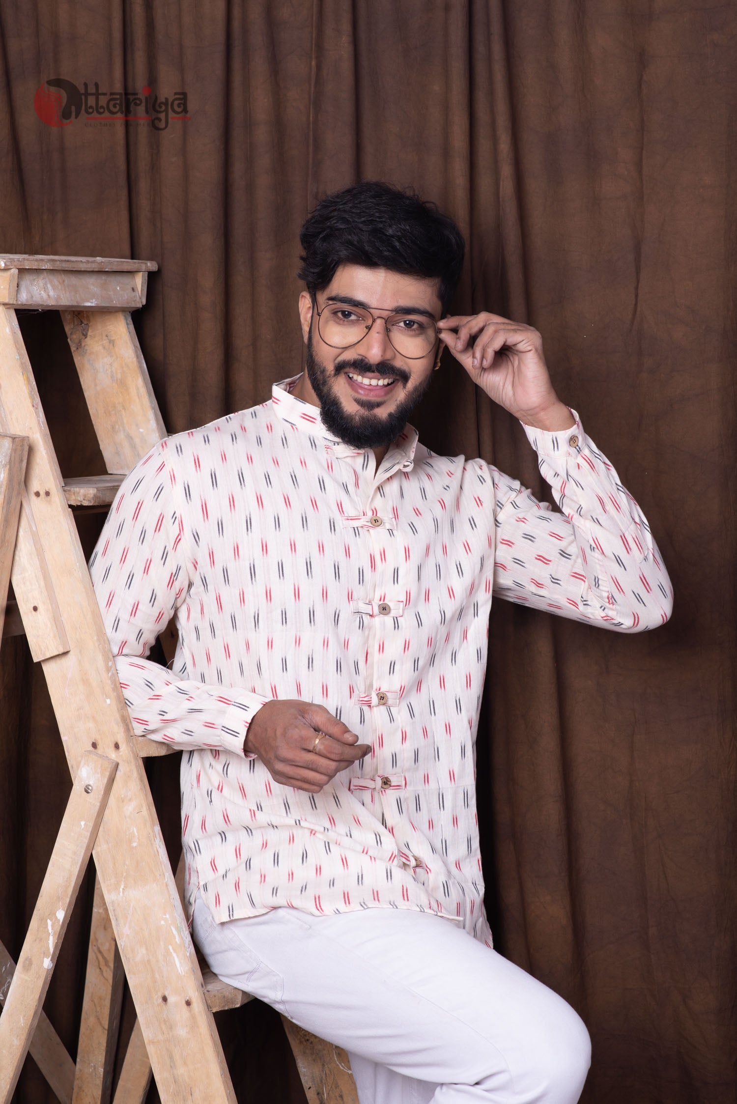 White shirt - Uttariya