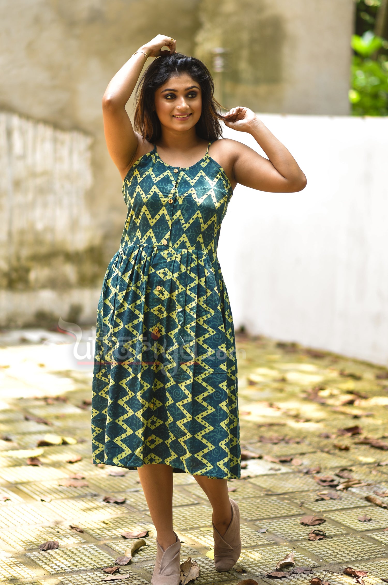 Zig Dress - Uttariya