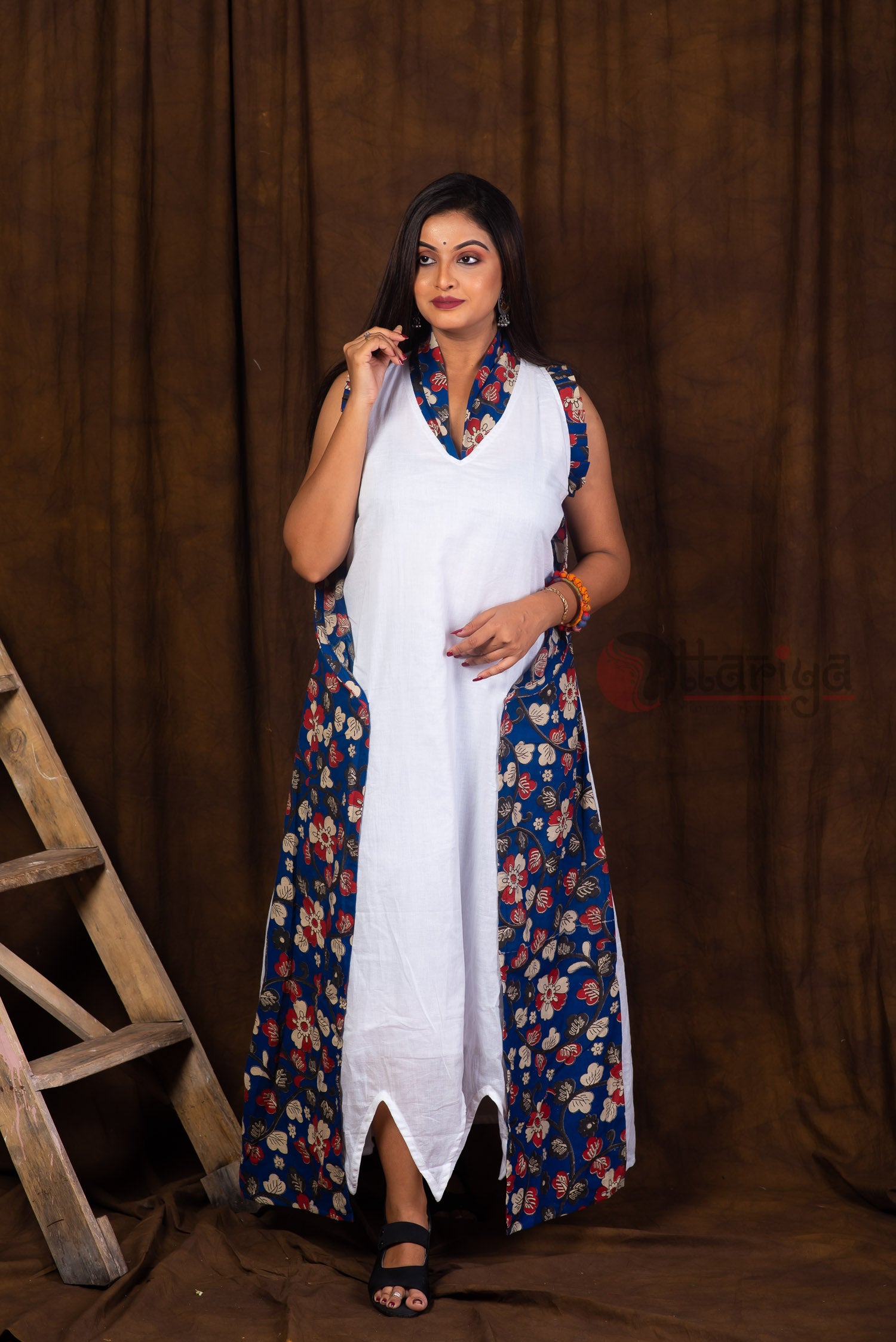 Kalamrija Dress - Uttariya