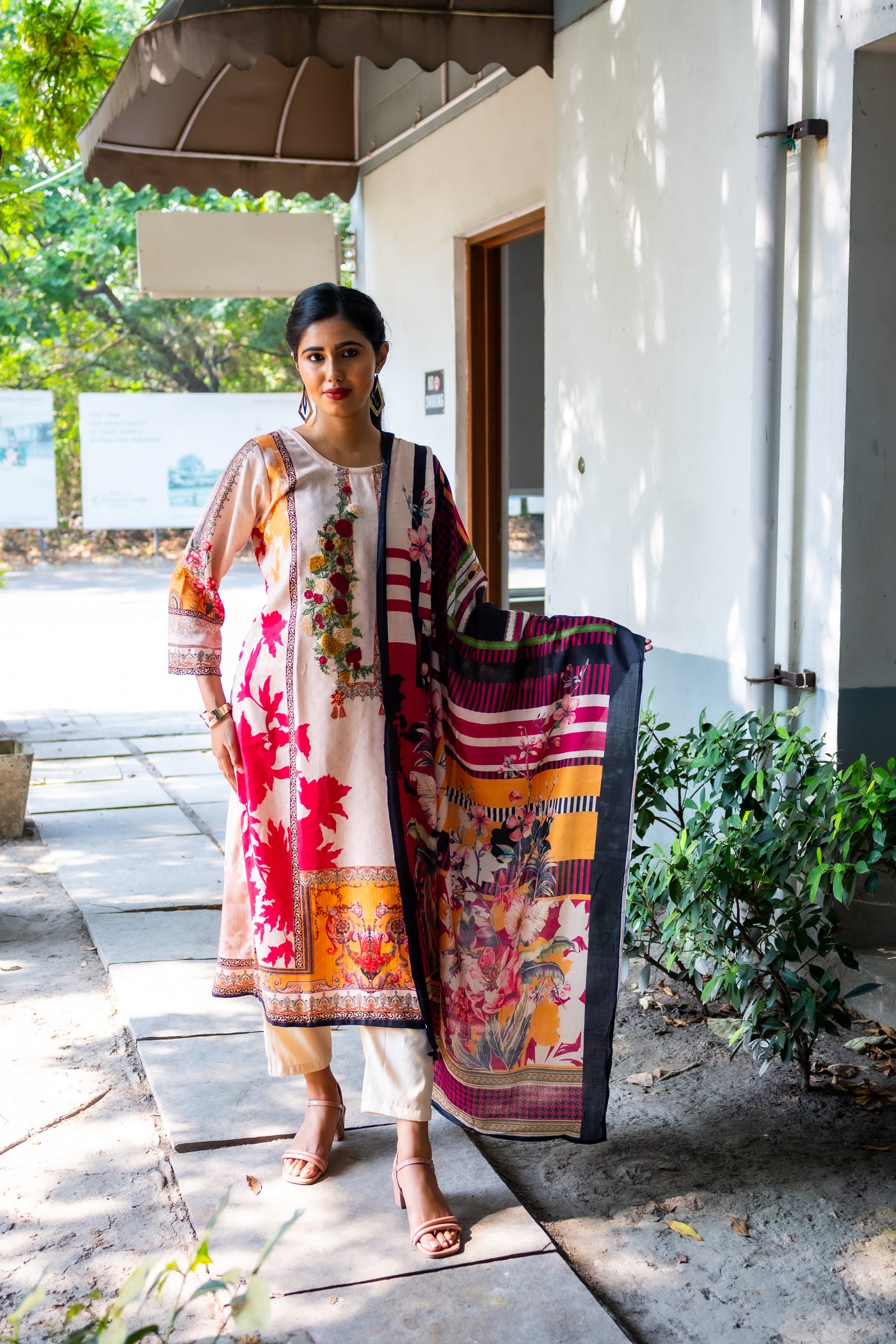 Pushmina suit set - Uttariya