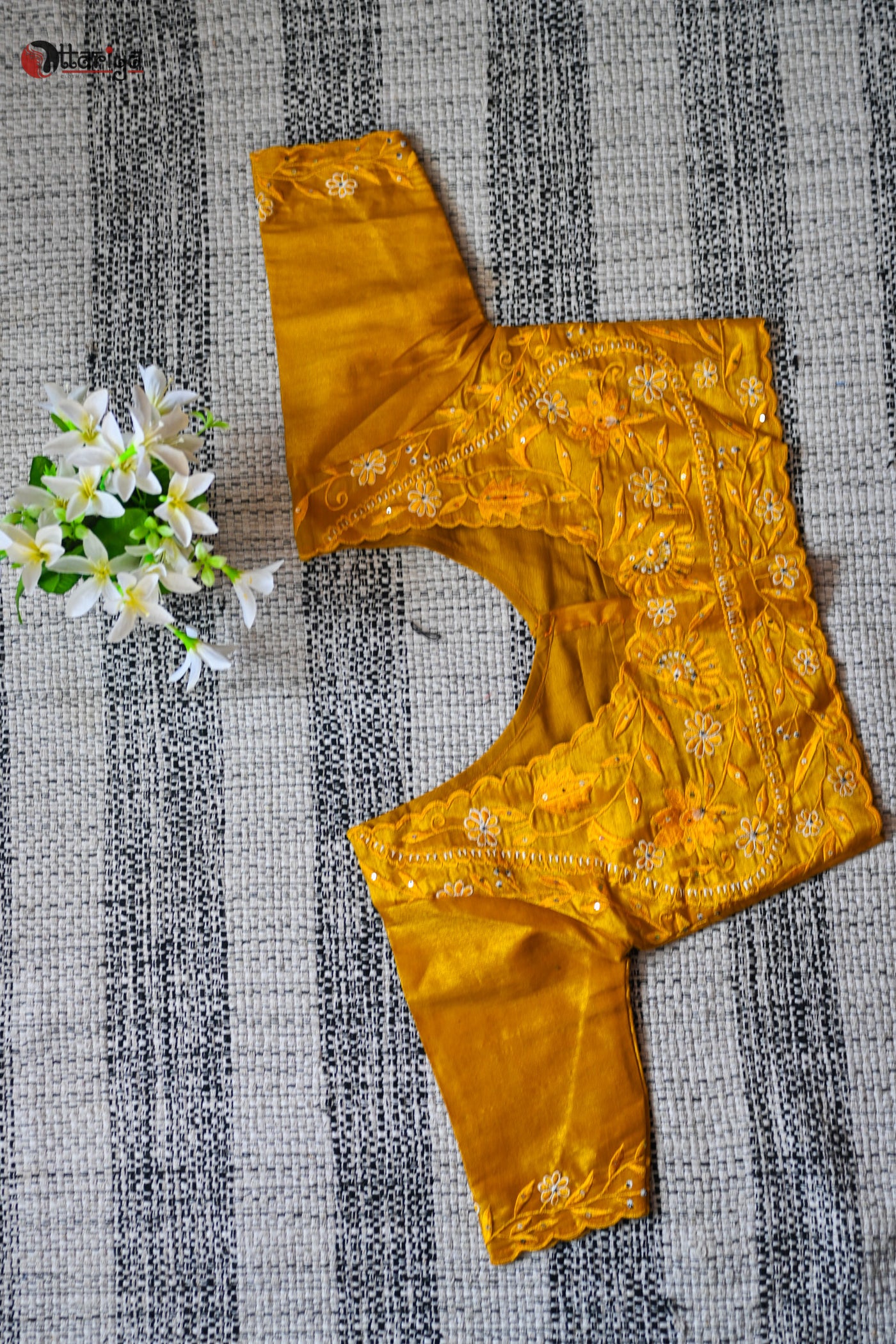 Mountain Sunray Wrap Blouse - Uttariya