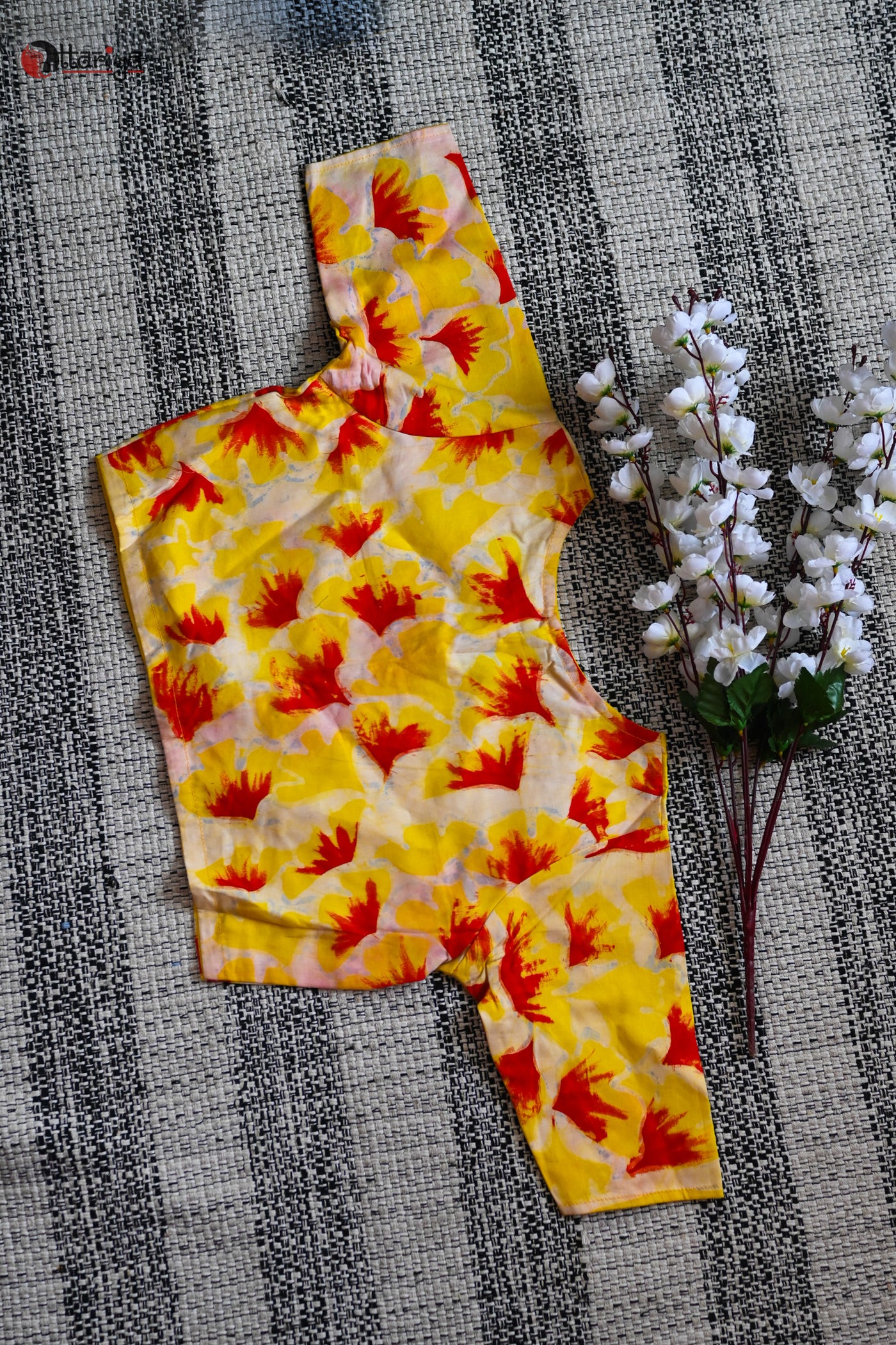 Agun Blouse - Uttariya