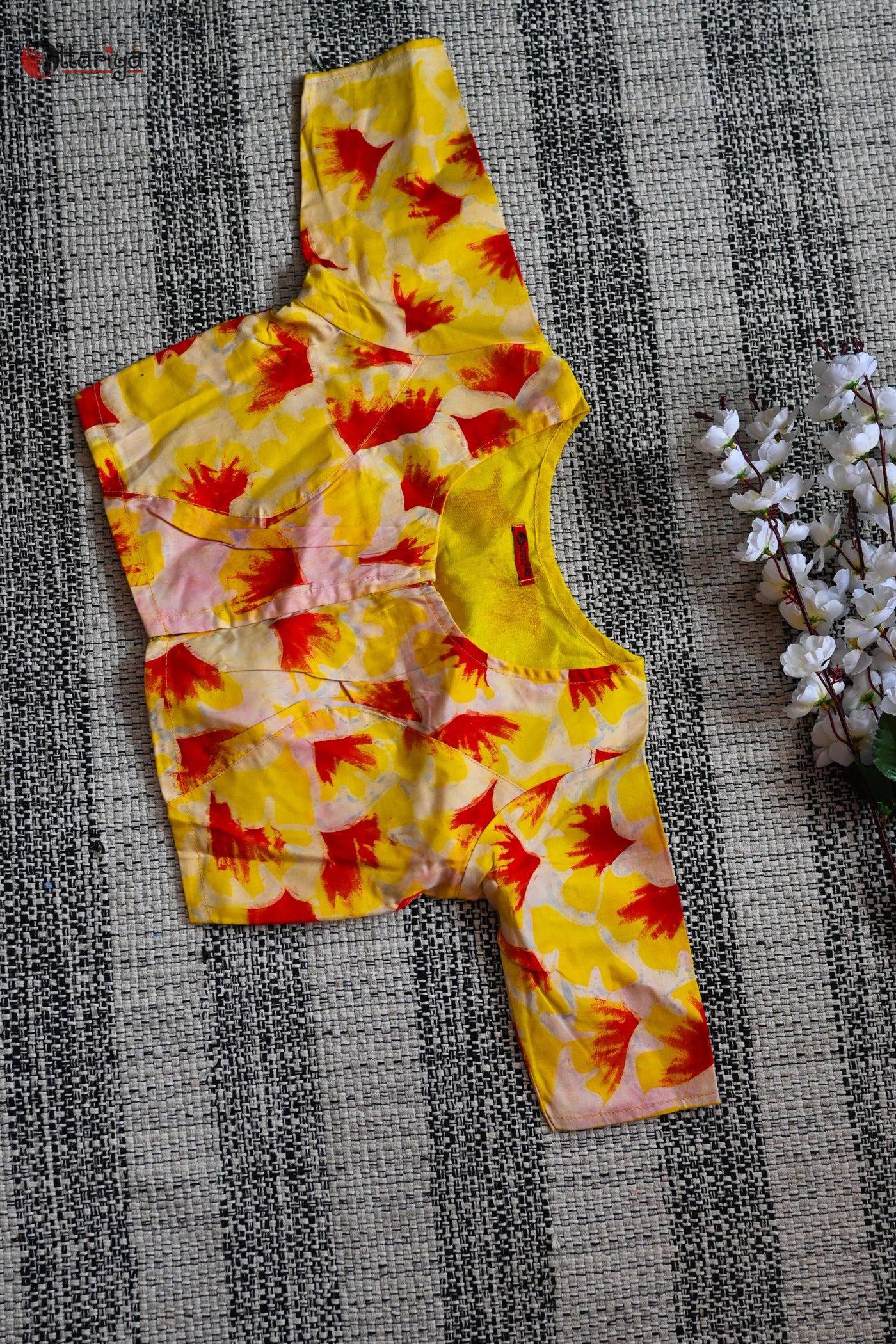 Agun Blouse - Uttariya