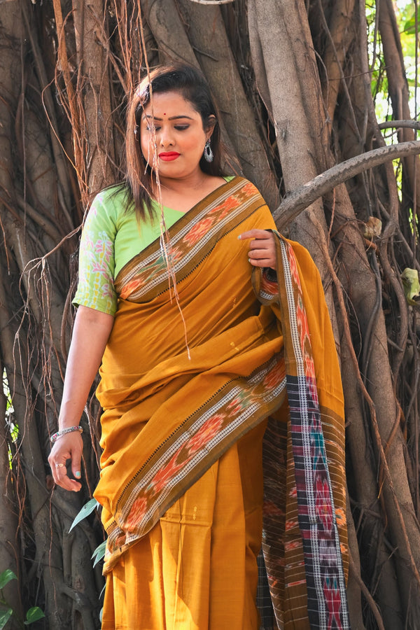 Golden Threads Ikkat Radiance - Uttariya