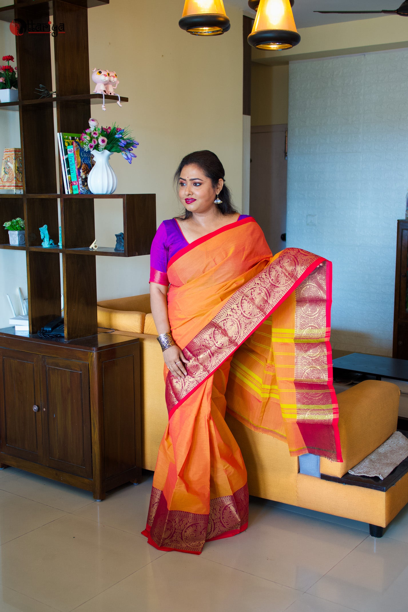 Deepthi Sunaina blends beauty and simplicity in a green cotton saree |  Times of India