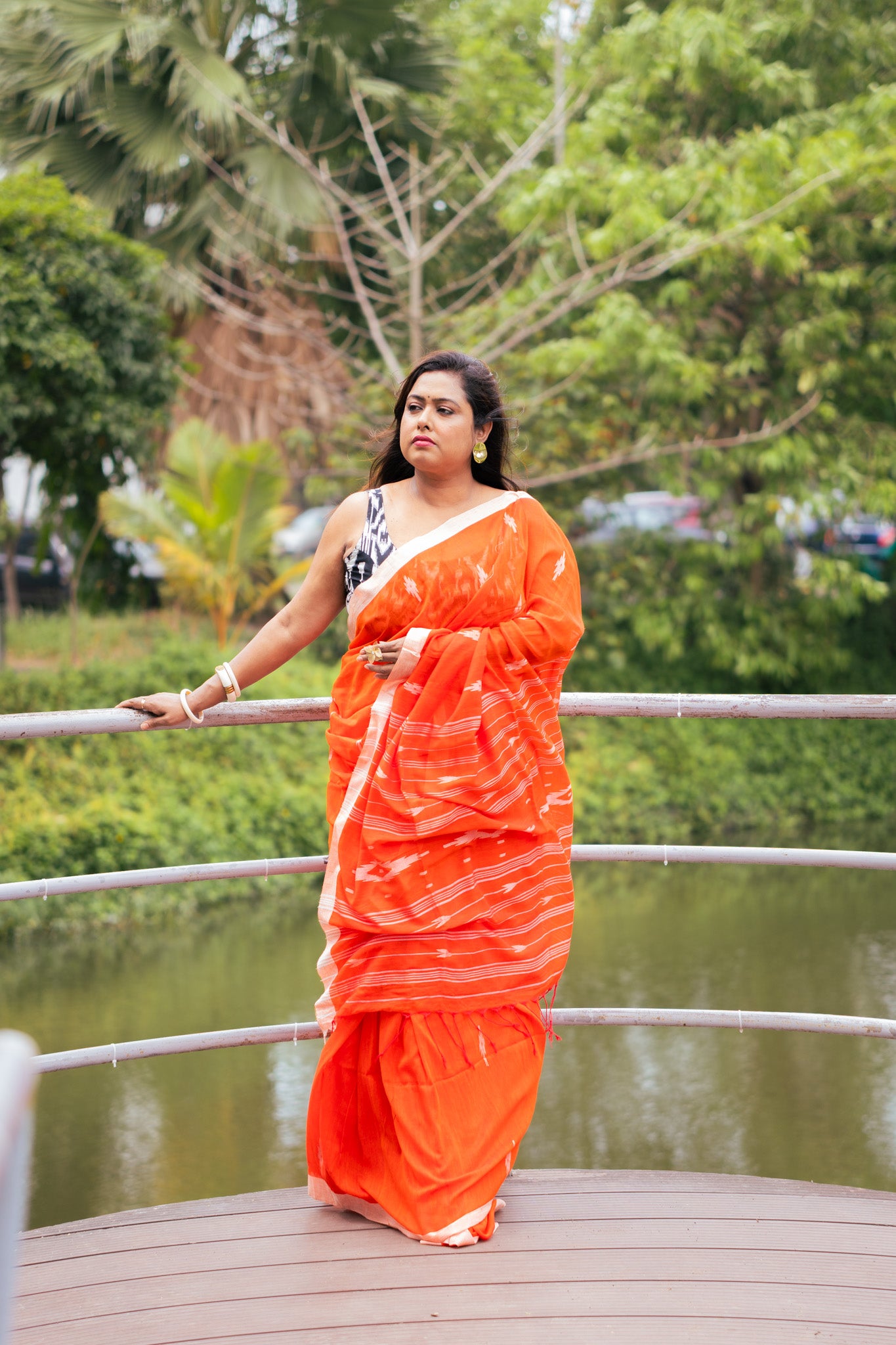 Fire Jamdani Saree - Uttariya