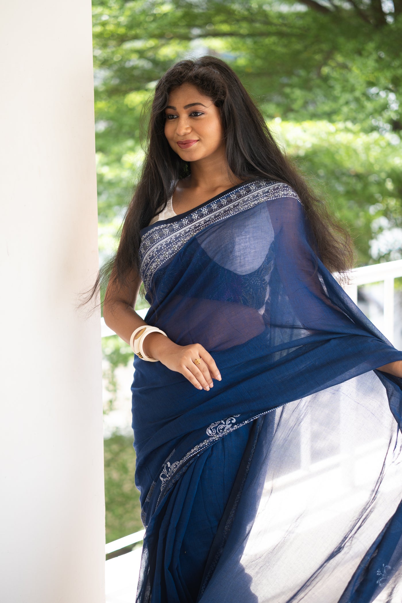 Rajanigandha — Handwoven Dhonekhali Cotton Saree