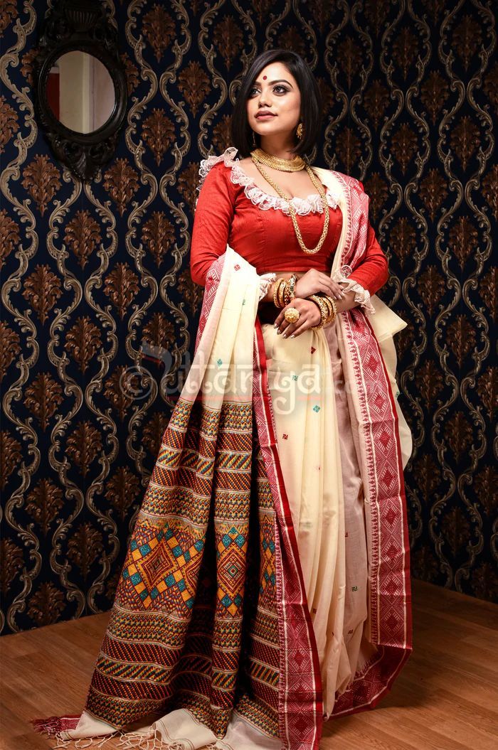 Pure Handwoven Handloom Cotton White Swapner Dongria Saree - Uttariya