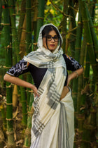 Chandrika Weaves Bengal Bloom Elegance Cotton Saree - Uttariya