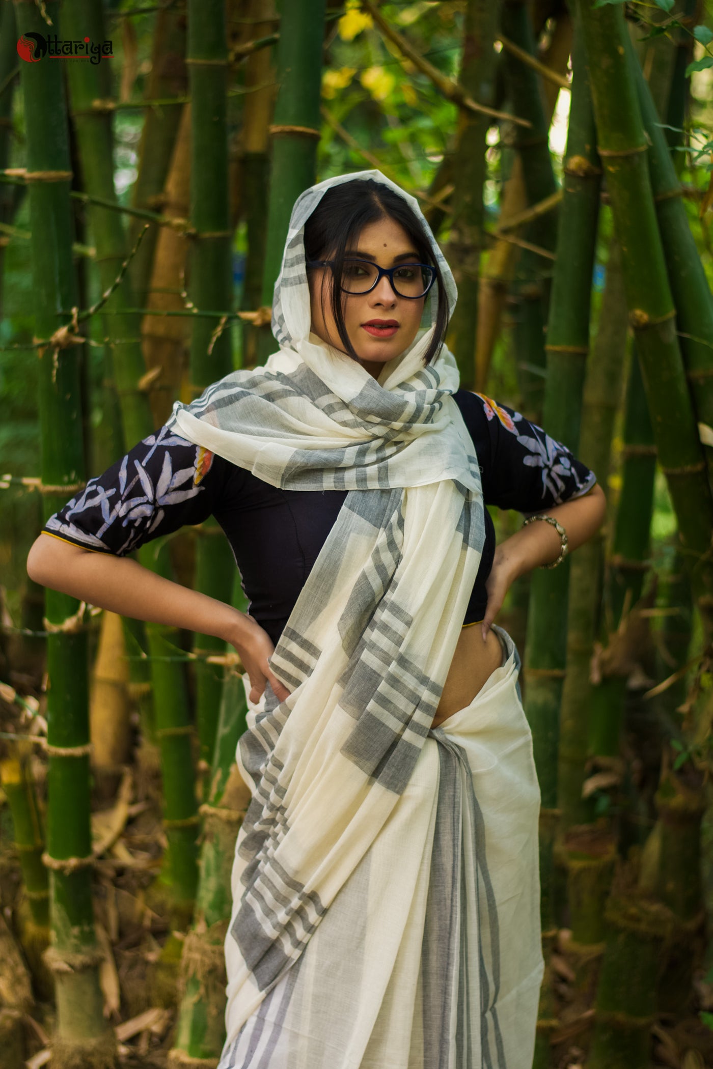 Chandrika Weaves Bengal Bloom Elegance Cotton Saree - Uttariya