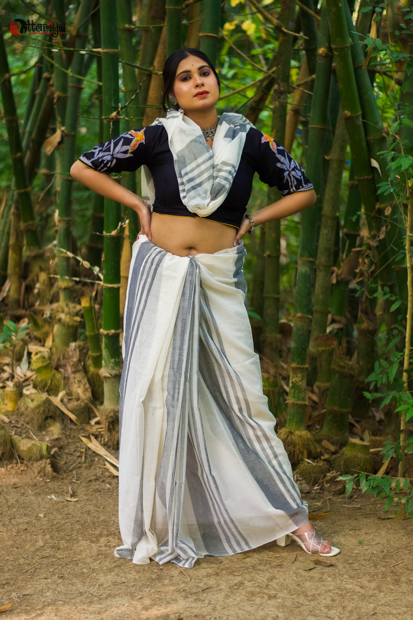 Chandrika Weaves Bengal Bloom Elegance Cotton Saree - Uttariya