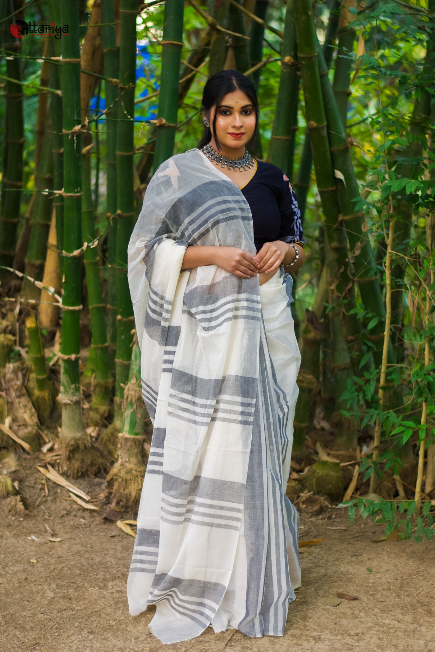 Chandrika Weaves Bengal Bloom Elegance Cotton Saree - Uttariya
