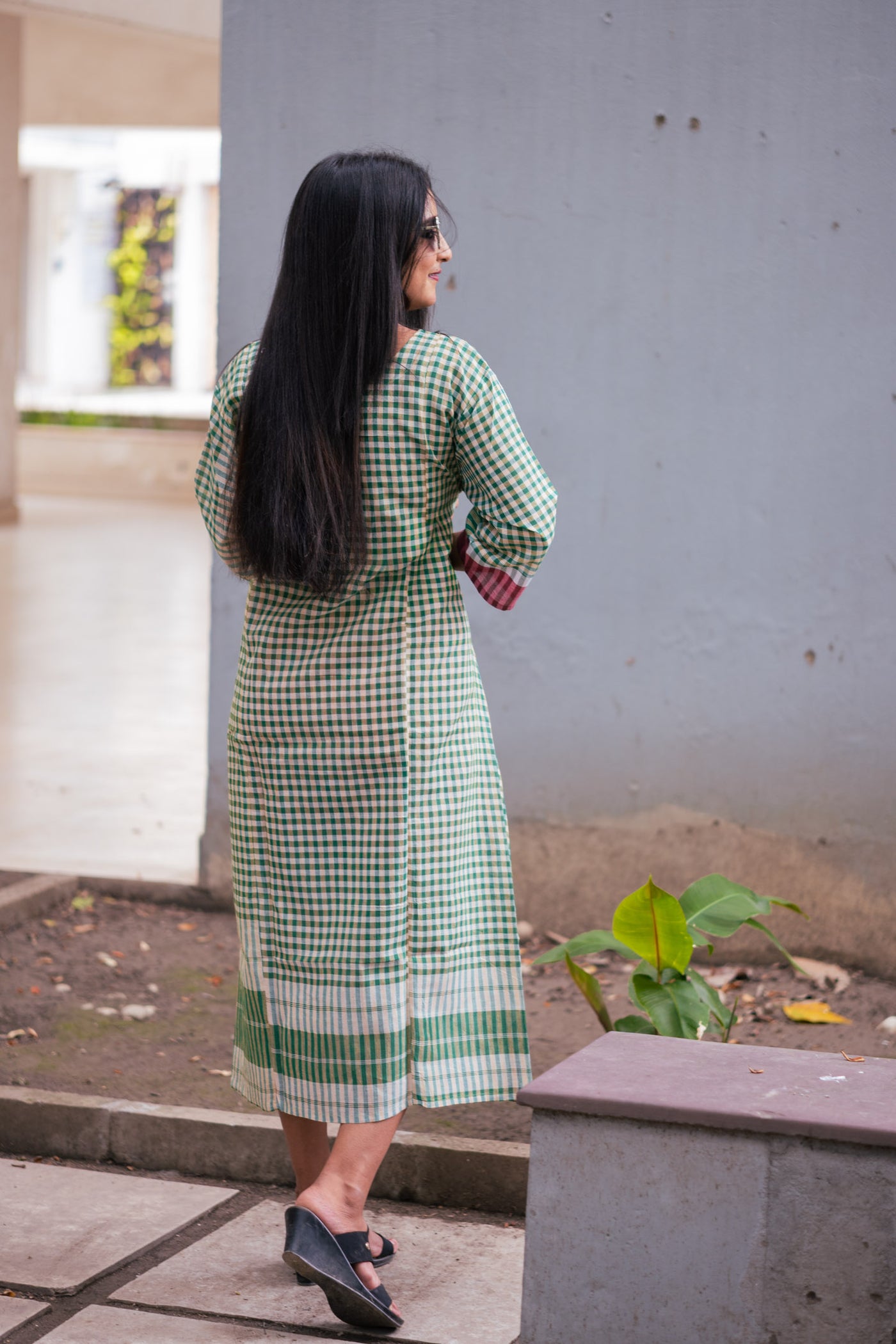 Saatrang Gamcha Dress - Uttariya