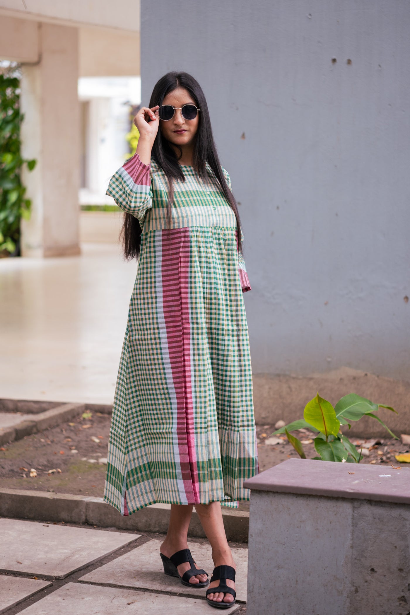 Saatrang Gamcha Dress - Uttariya