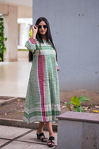 Saatrang Gamcha Dress - Uttariya