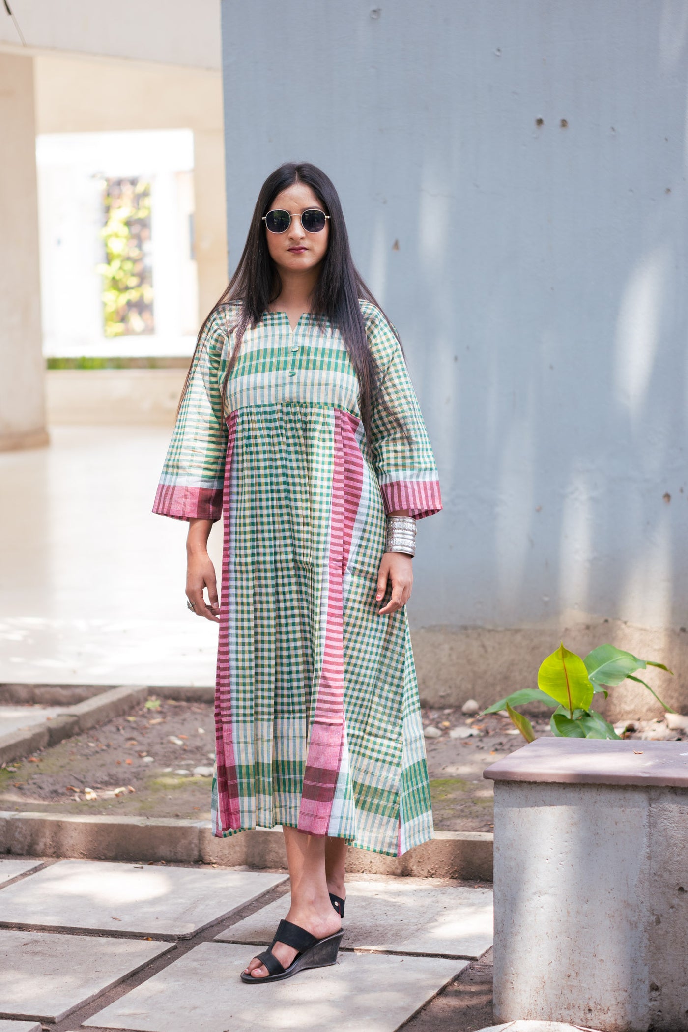 Saatrang Gamcha Dress - Uttariya