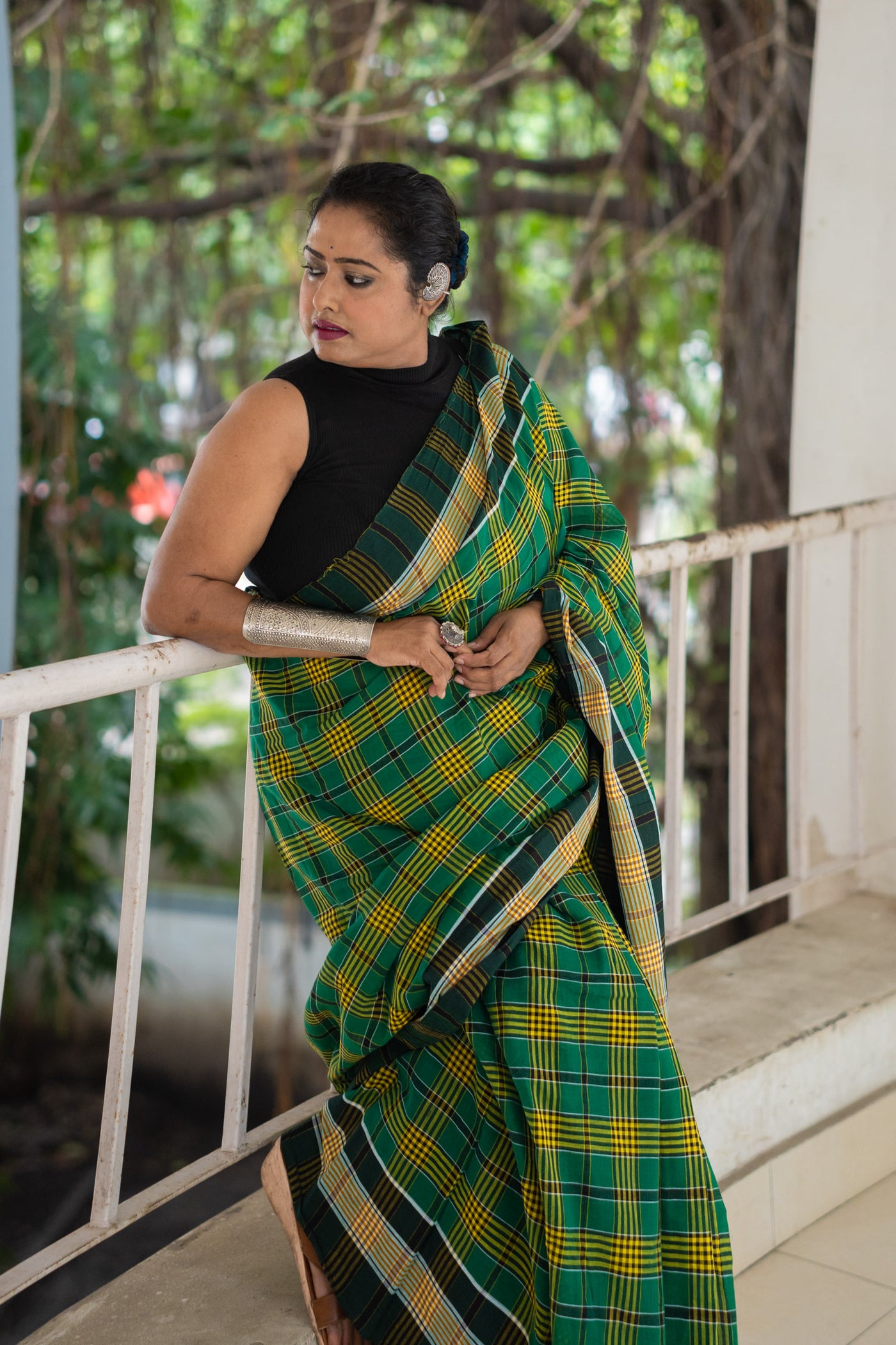 Sobuj Gamcha Saree