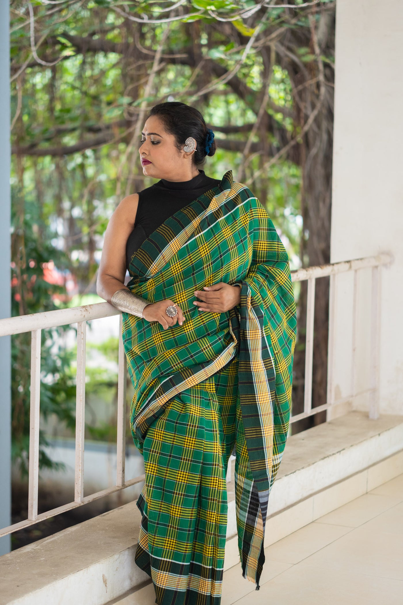 Sobuj Gamcha Saree