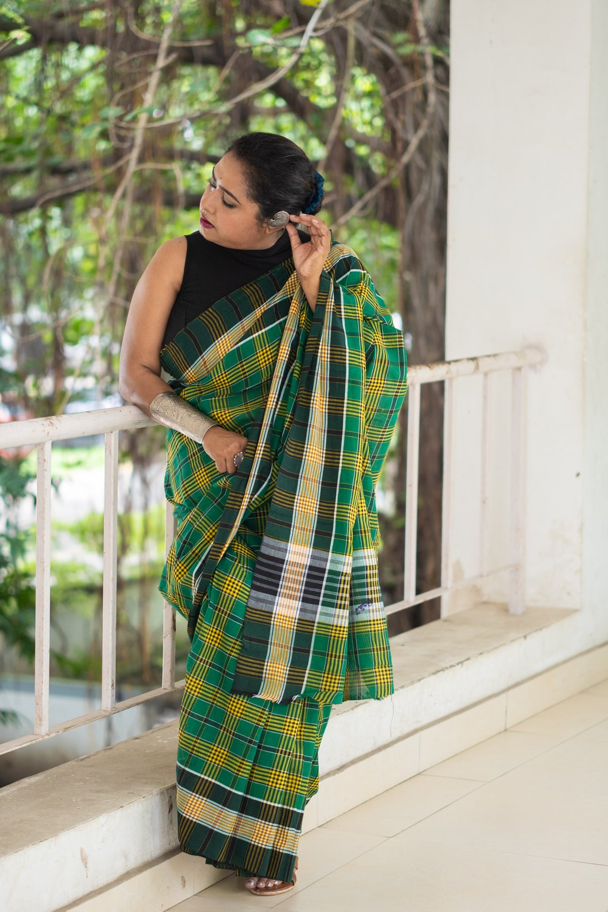 Sobuj Gamcha Saree