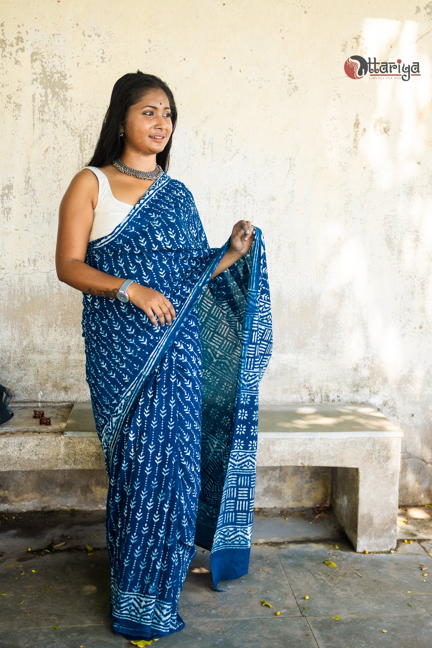 Groovy  Indigo Saree